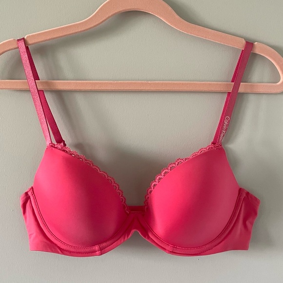 Calvin Klein Push-Up Bra - Lace Trim - Bright Pink - New Without Tags - 32C - Picture 2 of 8